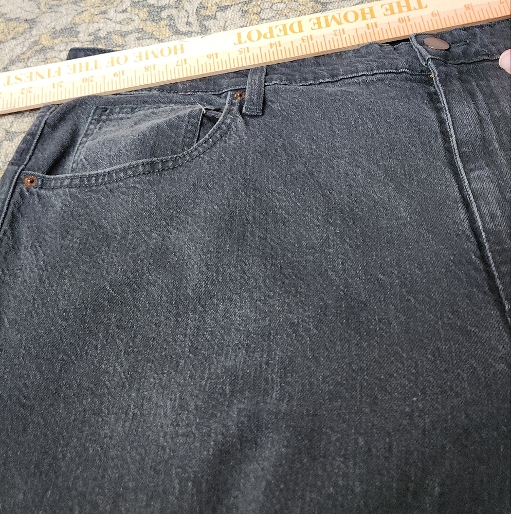 Women's High-Rise 90's Straight Jeans - Universal Thread Black Wash 20 - Picture 14 of 16